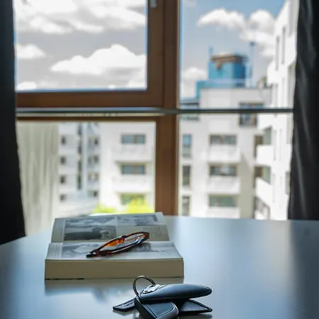 Διαμέρισμα Riverside With Balcony & Parking Properunit
